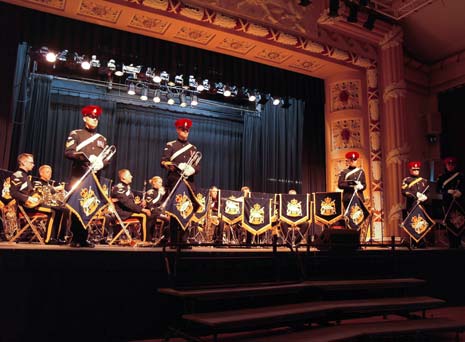 the Royal Armoured Corps to the stage for a full brass set with musical director, Major Mark Aldridge at the helm.