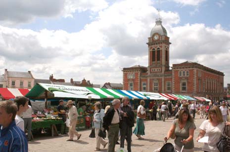 Chesterfield Markets Give A Warm Welcome