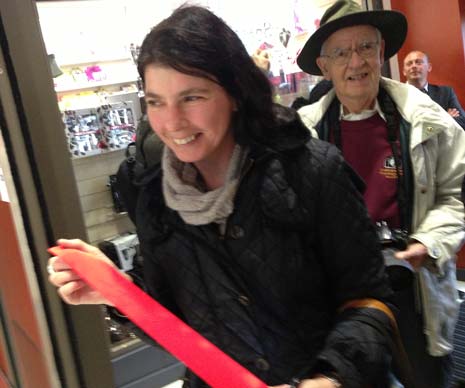 the first shopper through the doors, Amy Aubrey, was presented with the ribbon, signed by Cllr Burrows and The Mayor and Mayoress.