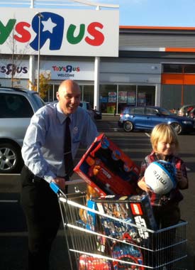 Toys R Us opens it's doors in Chesterfield today