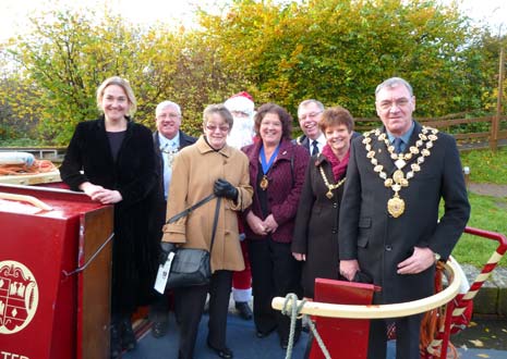 The Mayor of Chesterfield, Natascha Engel MP for NE Derbyshire and the Chairs of local Councils brought members of their families to enjoy a cruise on the canal with Santa. Luckily he had remembered to bring presents for the children!