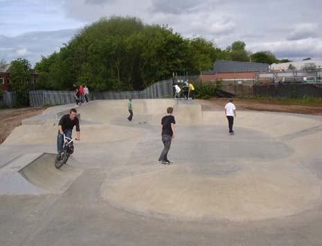 The McDonald's tidy team embarked on the litter picking challenge to make the Chesterfield skate park an area that local children can enjoy.