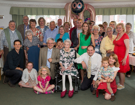 Lifelong Chesterfield resident Eileen Reed celebrated her 100th birthday with family and friends at Holmewood Care Home.