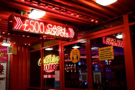 Backbone Tech Supporting Continued Growth In The UK's Casino Industry. In the UK, the likes of Microgaming, Playtech, NetEnt, and William Hill were some of the first brands to change the way we gamble.