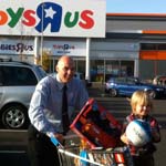 Toys R Us opens it's doors in Chesterfield