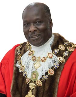 In a sometimes emotional evening, in front of family and friends last Wednesday, 14th May, Cllr Alexis Diouf became the 374th Mayor of Chesterfield.