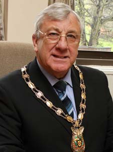 North East Derbyshire District Council's outgoing Chairman, Councillor Ken Savidge and generous residents from across the area, have helped raise thousands of pounds through an annual charity appeal.