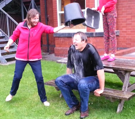 It's Chilly in Chesterfield! Toby Perkins MP takes the Ice-Bucket Challenge to Raise Money for the Motor Neurone Disease Association.