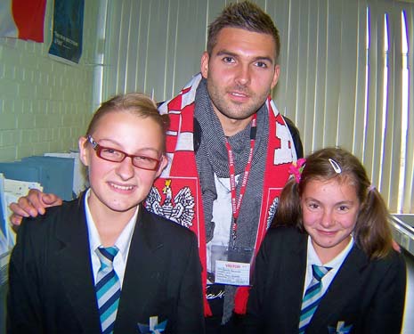 Notts County goalkeeper Bartosz Bialkowski took time out from training to extol the joys of his home country's culture when he took part in a Mansfield school's language week.