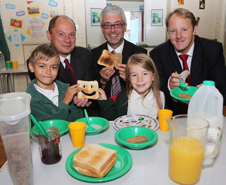 Chesterfield MP Toby Perkins joined pupils of William Rhodes primary school for breakfast yesterday morning as Derbyshire County Council launched their new initiative. 