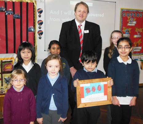 Budding young artists from Hady Primary  school participated in the MP's Christmas card competition and, Mr Perkins invited each year group winner to sign the card he sent to Her Majesty.