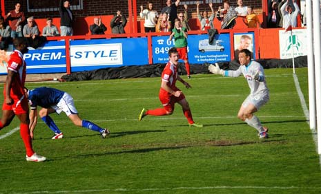 Alfreton were rewarded with a third equaliser in the 80th minute when Clayton pounced on a wayward defensive header from Thomas to stroke the ball past McKeown from six yards