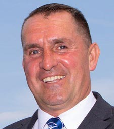 Chesterfield have today (27th December 2018) parted company with manager Martin Allen following yesterday's 4-0 defeat at home to Solihull Moors, which saw the Spireites drop into the National League relegation zone following just four wins from 25 games.