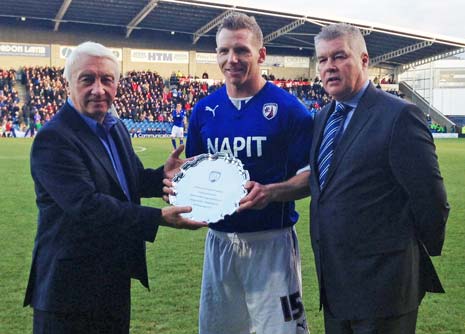 There was a pre kick offpresentation to Ritchie Humphreys by Chairman Dave Allen and CEO Chris Turner to mark his milestone 600 league appearances