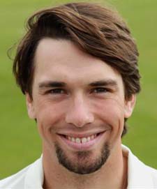 Derbyshire CCC have completed the signing of Batsman Billy Godleman on a two-year contract.