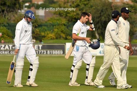 Derbyshire County Cricket Club will ply their trade in Division Two in 2014 after suffering defeat to Warwickshire in their final LV= County Championship fixture of the season.