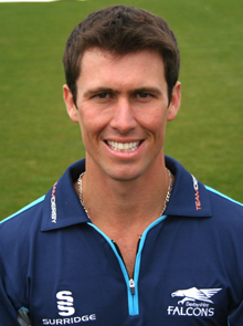 Wayne Madsen said, I'm proud to have signed a new contract with Derbyshire, I've thoroughly enjoyed my five years at the club.