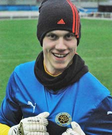 Staveley keeper Martin Dewberry made a terrific flying save in the closing minutes whilst Brad Jones cleared off the line in what turned out to be the last action of the match.