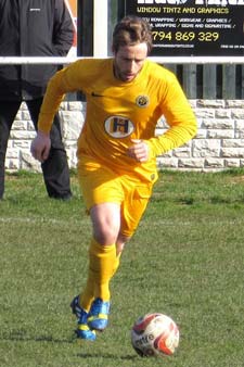 Staveley's Man of the Match Ross Goodwin combined well with Jones, down the right and Athersley were forced into conceding a corner