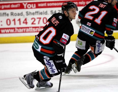 Sheffield Steelers Captain jonathan Phillips undergoes surgery