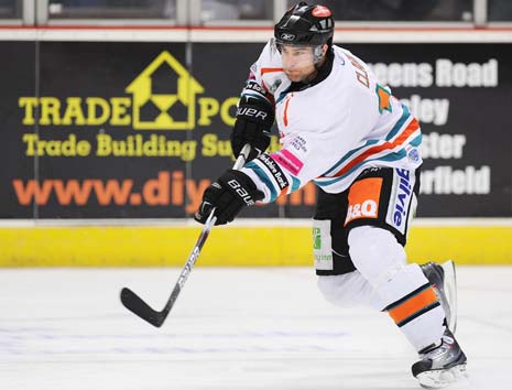 Neil Clark bags 2 more goals in a victory for the Sheffield Steelers over Hull on Sunday evening